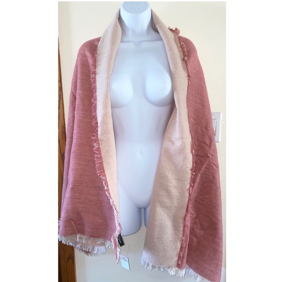 NWT Oversized Scarf - Picture 2 of 5